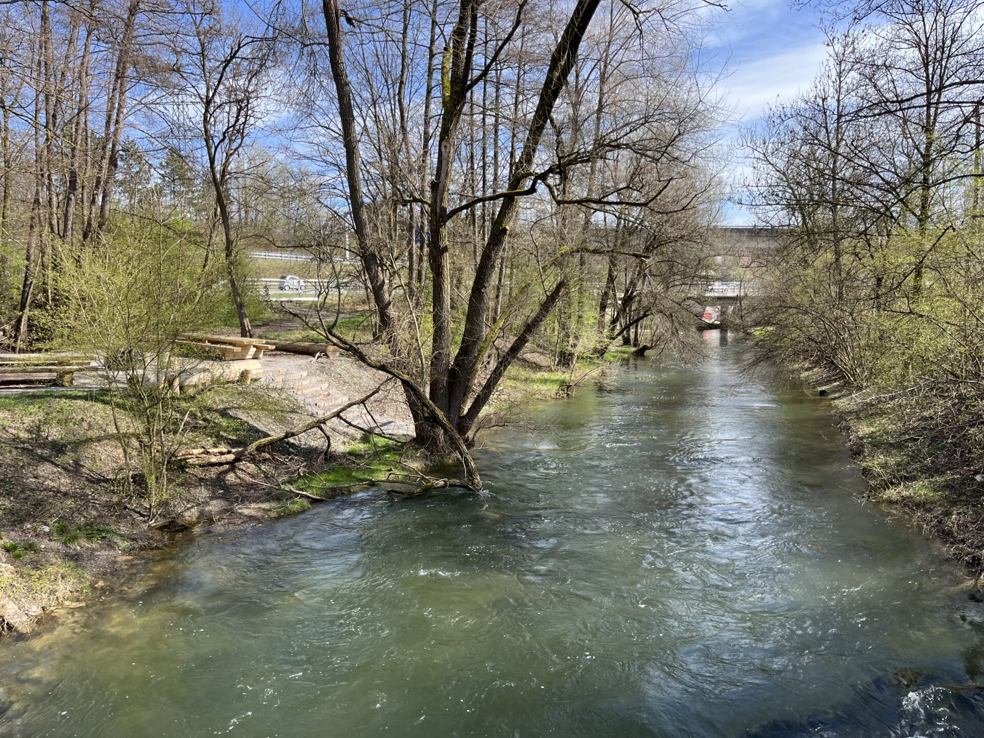 Blick auf den Glatt, wo gereinigtes Abwasser der ARA Neugut eingeleitet wird